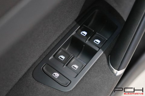 VOLKSWAGEN Golf 1.6 CR TDi 105cv DSG Aut. - Highline -