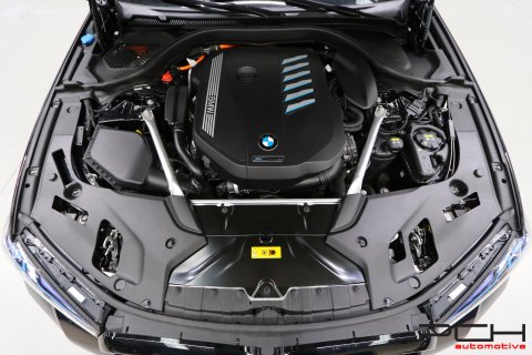 BMW 545e xDrive 399cv Plug-In Hybrid Aut. - Pack M Sport - FULL Options! -