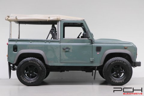 LAND ROVER Defender 90 TD4 122cv - Cabriolet -