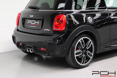 MINI John Cooper Works 2.0 231cv Aut. - FULL OPTIONS ! -