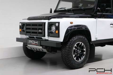 LAND ROVER Defender 90 TD4 122cv - INT. & EXT. NEW ! - UNIQUE -