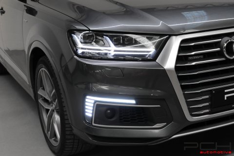 AUDI Q7 e-tron Electrique + 3.0 TDi V6 258cv Quattro Tiptronic S-Line