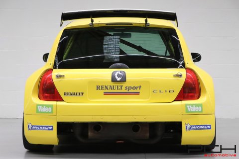 RENAULT Clio V6 Trophy MK1