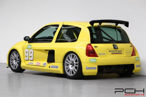 RENAULT Clio V6 Trophy MK1