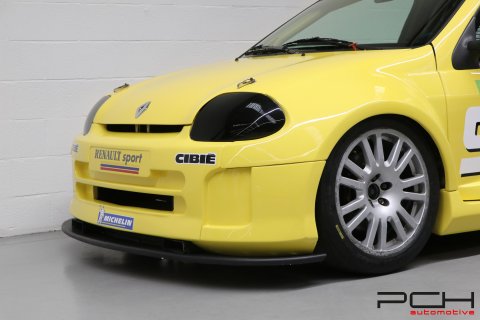 RENAULT Clio V6 Trophy MK1