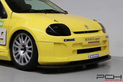 RENAULT Clio V6 Trophy MK1