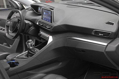 PEUGEOT 3008 1.2 PureTech 131cv