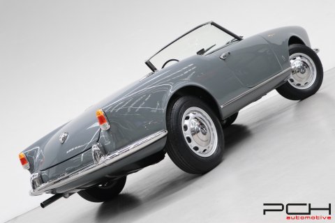 ALFA ROMEO Giulietta Spider Veloce 750 F + Hard-Top 1957 - Fully Restored ! -