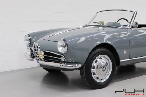 ALFA ROMEO Giulietta Spider Veloce 750 F + Hard-Top 1957 - Fully Restored ! -