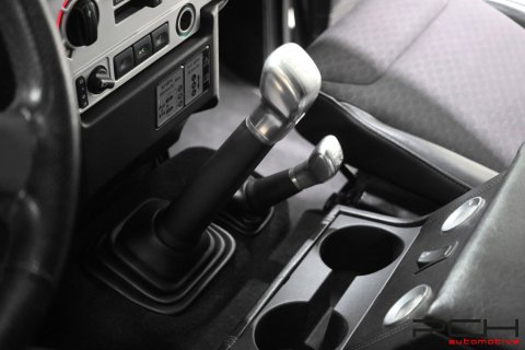 LAND ROVER Defender 110 TD4 2.4 Turbo 122cv - SVX 