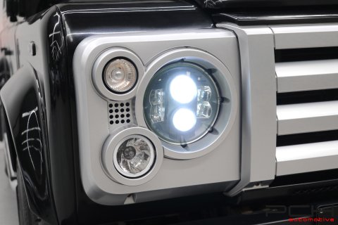 LAND ROVER Defender 110 TD4 2.4 Turbo 122cv - SVX 