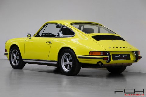 PORSCHE 911 2.4 T