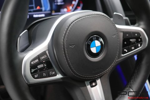 BMW M850i Coupé xDrive 4.4 V8 530cv Aut.