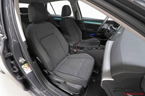 VOLKSWAGEN Golf 1.0 eTSI 110cv DSG Aut. - Life -