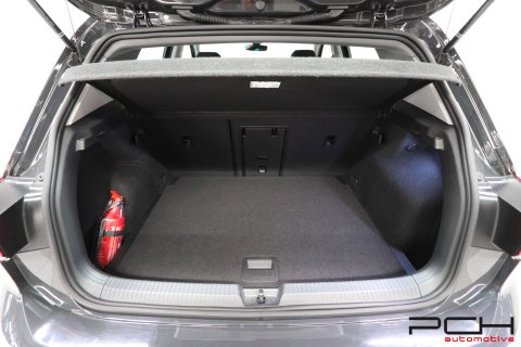 VOLKSWAGEN Golf 1.0 eTSI 110cv DSG Aut. - Life -