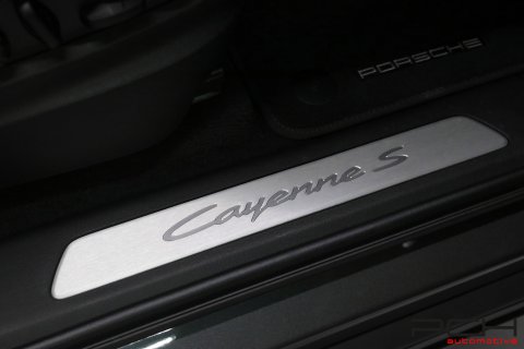 PORSCHE Cayenne S 3.0 Turbo V6 E-Hybrid 519cv - Pack Sport Design -