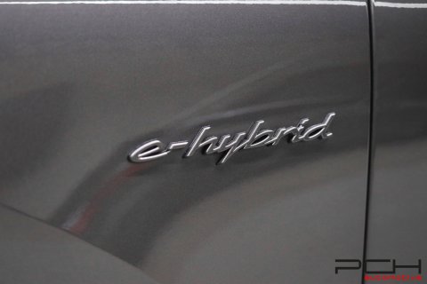 PORSCHE Cayenne S 3.0 Turbo V6 E-Hybrid 519cv - Pack Sport Design -