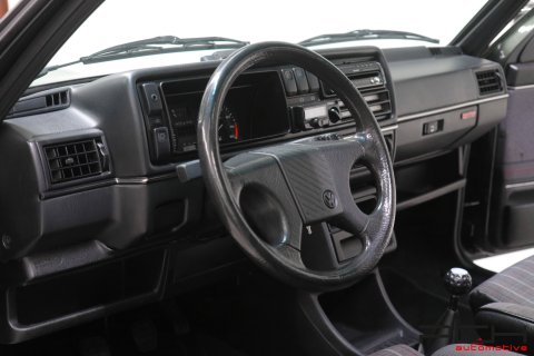 VOLKSWAGEN Golf GTI 16v 1.8 139cv + Toit Ouvrant - Fully Restored ! -