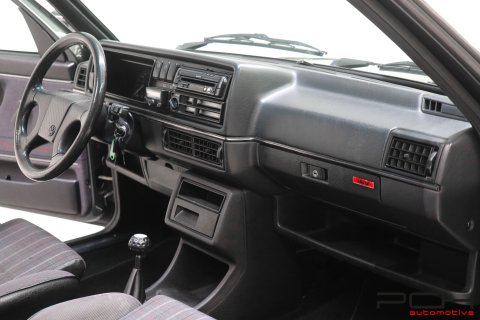 VOLKSWAGEN Golf GTI 16v 1.8 139cv + Toit Ouvrant - Fully Restored ! -