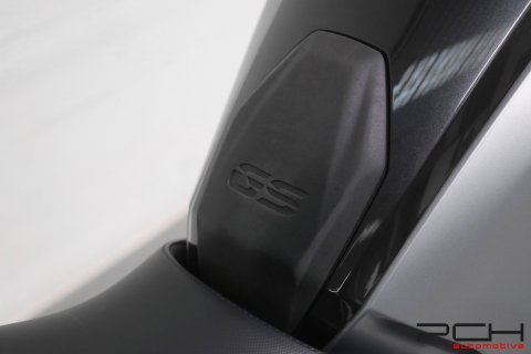 BMW R 1200 GS 125cv - Akrapovic - Etat neuf ! -