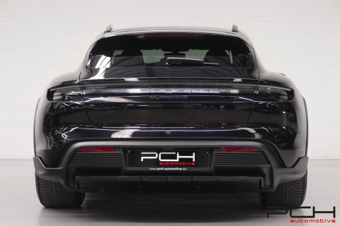 PORSCHE Taycan 4S Cross Turismo 490cv - Pack Offroad Design -