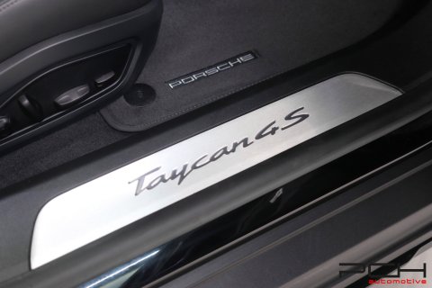 PORSCHE Taycan 4S Cross Turismo 490cv - Pack Offroad Design -