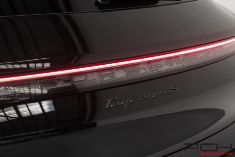PORSCHE Taycan 4S Cross Turismo 490cv - Pack Offroad Design -