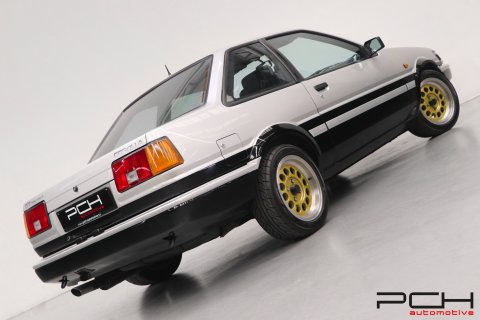 TOYOTA Corolla GT AE86 1.6 Twin Cam 16 Valves