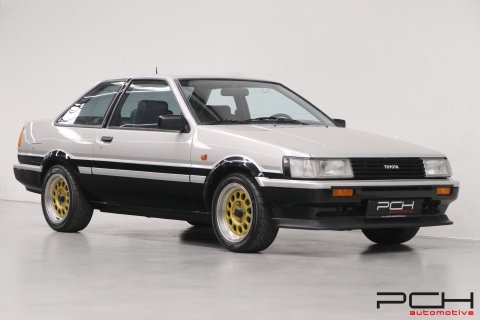 TOYOTA Corolla GT AE86 1.6 Twin Cam 16 Valves