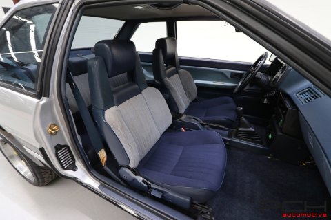 TOYOTA Corolla GT AE86 1.6 Twin Cam 16 Valves