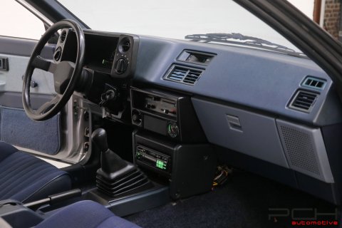 TOYOTA Corolla GT AE86 1.6 Twin Cam 16 Valves