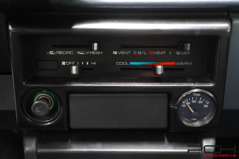 TOYOTA Corolla GT AE86 1.6 Twin Cam 16 Valves