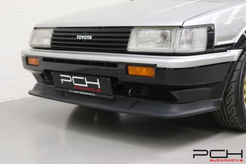 TOYOTA Corolla GT AE86 1.6 Twin Cam 16 Valves