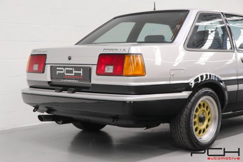 TOYOTA Corolla GT AE86 1.6 Twin Cam 16 Valves