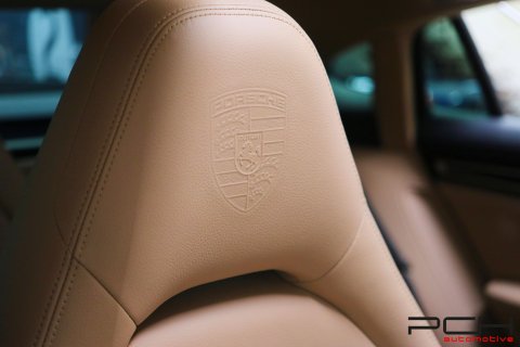 PORSCHE Panamera 4 E-Hybride 2.9 V6 Bi-Turbo 330cv PDK - Platinium Edition -
