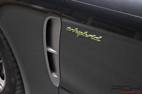 PORSCHE Panamera 4 E-Hybride 2.9 V6 Bi-Turbo 330cv PDK - Platinium Edition -
