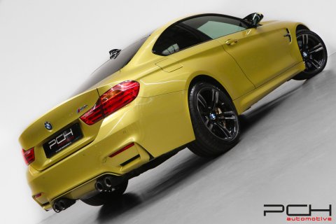 BMW M4 Coupé 3.0 430cv DKG Drivelogic + ÉCHAPPEMENT M PERFORMANCE