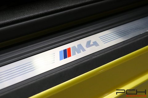 BMW M4 Coupé 3.0 430cv DKG Drivelogic + ÉCHAPPEMENT M PERFORMANCE