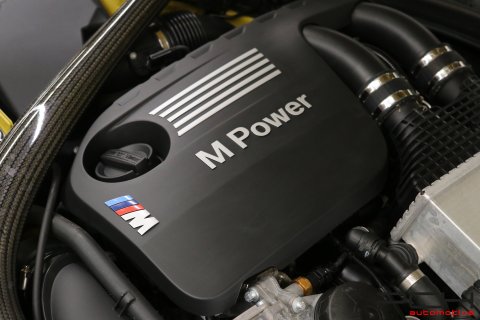 BMW M4 Coupé 3.0 430cv DKG Drivelogic + ÉCHAPPEMENT M PERFORMANCE