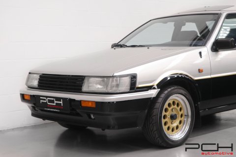 TOYOTA Corolla GT AE86 1.6 Twin Cam 16 Valves