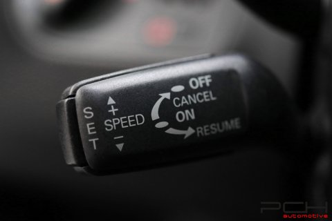 AUDI R8 4.2i V8 FSI 420cv Quattro R-Tronic