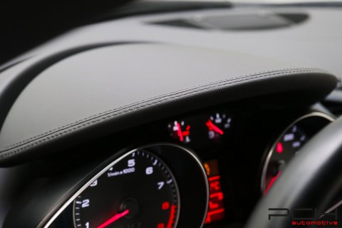 AUDI R8 4.2i V8 FSI 420cv Quattro R-Tronic