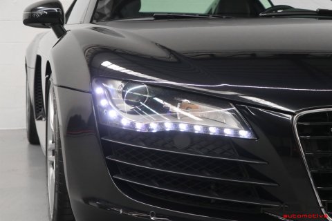 AUDI R8 4.2i V8 FSI 420cv Quattro R-Tronic