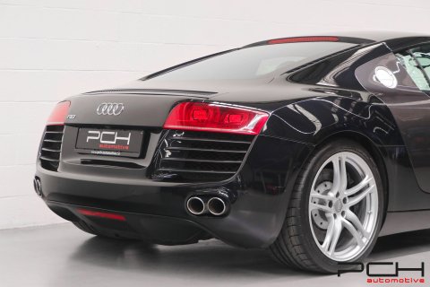 AUDI R8 4.2i V8 FSI 420cv Quattro R-Tronic