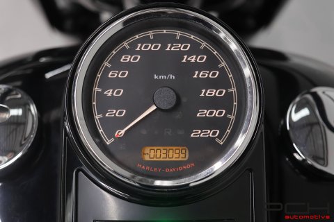 HARLEY-DAVIDSON Road King Special 114 ci