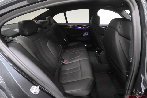 BMW M5 xDrive 4.4 V8 600cv M Steptronic Aut. - FULL Options !!! -