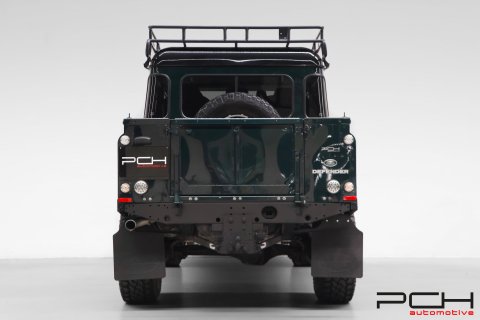 LAND ROVER Defender 110 TD4 Crew Cab