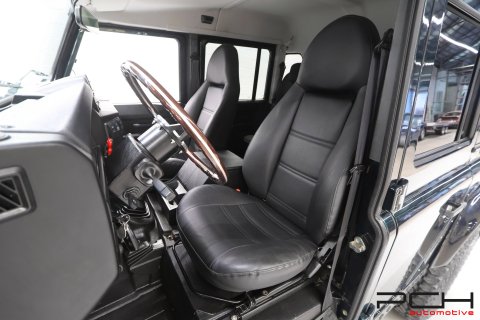 LAND ROVER Defender 110 TD4 Crew Cab