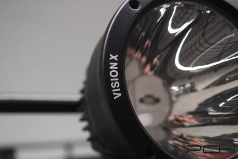 LAND ROVER Defender 110 TD4 Crew Cab