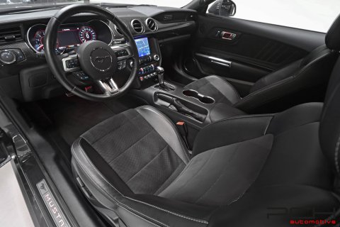 FORD Mustang Fastback 5.0 V8 GT 450cv Aut.